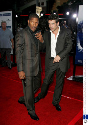 Колин Фаррелл (Colin Farrell) premiera "Miami Vice" in LA, 20.07.2006 "Rexfeatures" (112xHQ) V4klDb2B