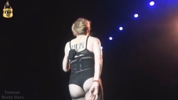 Madonna - MDNA Tour New York  (2012) [720p] [ass,lingerie]  QsKhMF6o